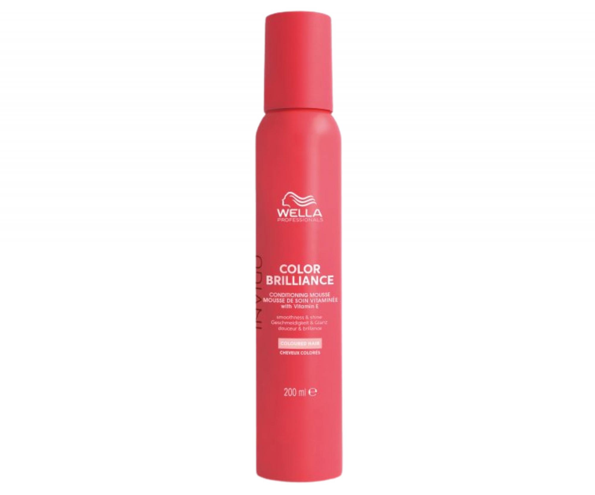 E-shop Objemová pena pre oživenie farby Wella Invigo Color Brilliance Conditioning Mousse Coloured Hair - 200 ml (99350170085) + darček zadarmo
