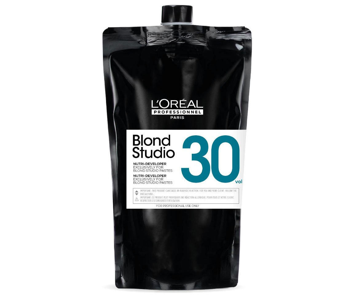 E-shop Oxidačný krém Loréal Blond Studio Platinium 30 vol. 9 % - 1000 ml - L’Oréal Professionnel + darček zadarmo