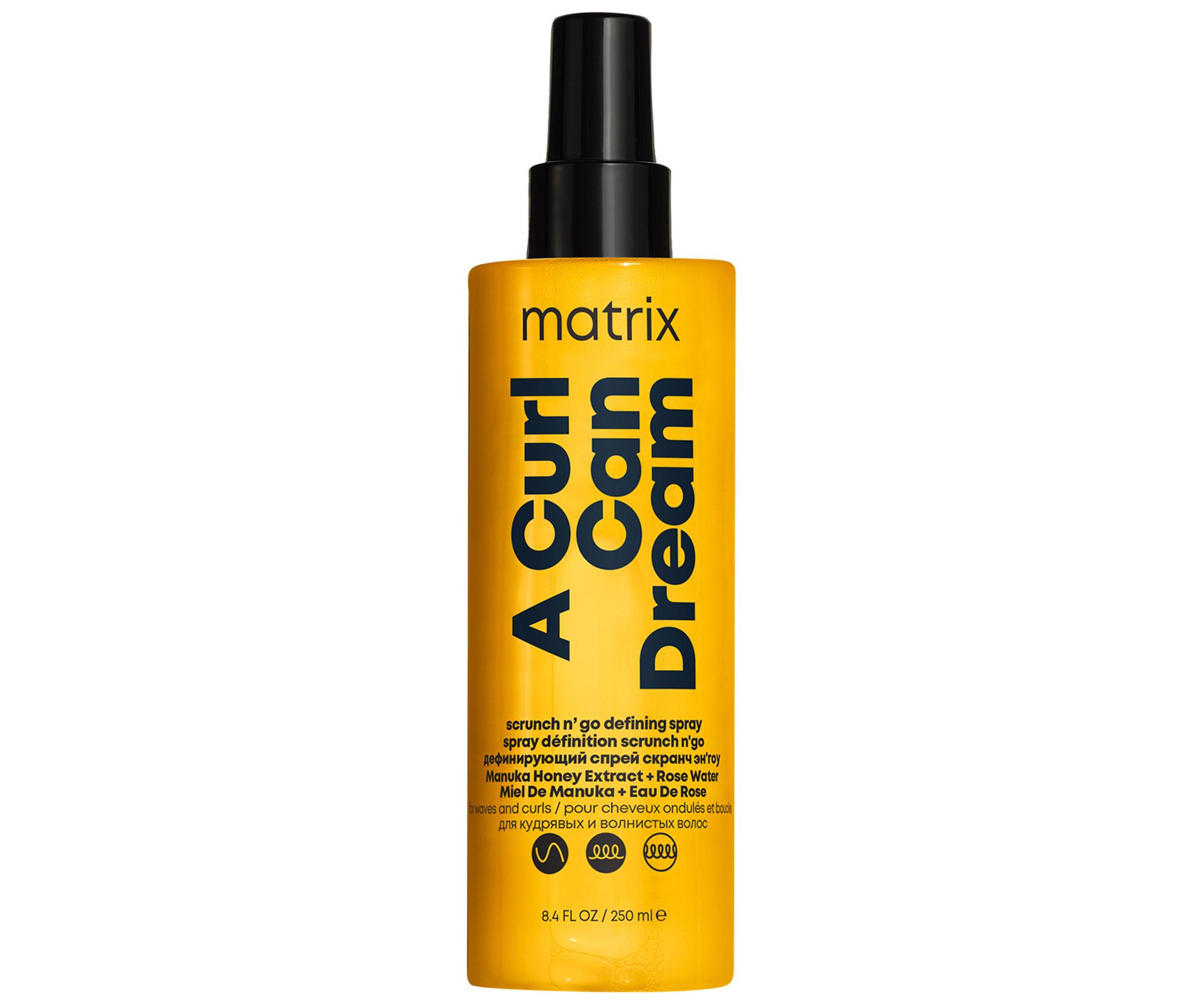 Definujúci sprej pre vlnité a kučeravé vlasy Matrix A Curl Can Dream Scrunch N' Go Spray - 250 ml + darček zadarmo