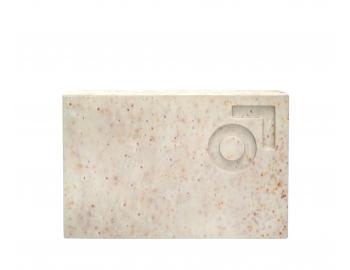 Tuh telov mydlo s peelingom pre muov Beviro Purifying Body Scrub Bar Zesty Vetiver - 135 g