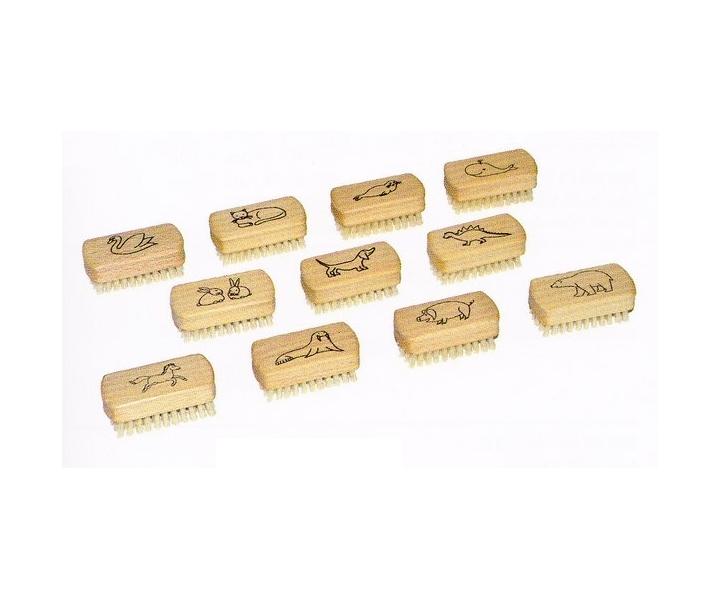 Detsk kefa z bukovho dreva s prrodnmi tetinami Keller 213 22 30 - 59 x 29 mm