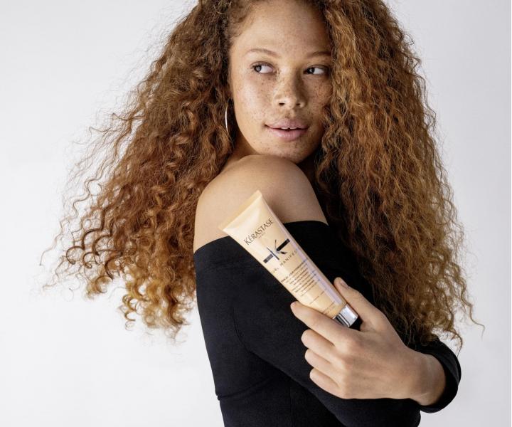 Darekov sada pre vlnit a kuerav vlasy Krastase Curl Manifesto