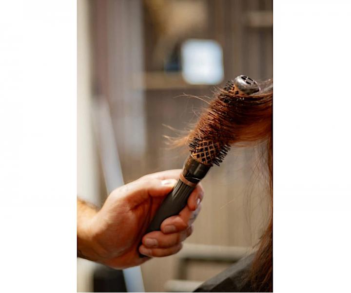 Okrhla fkacia kefa na vlasy Olivia Garden Expert Blowout Heat Nylgard