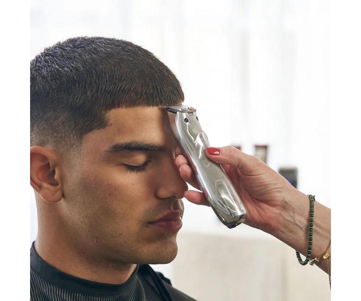 Profesionlny kontrovac strojek Wahl A-Lign Cordless 08172-016