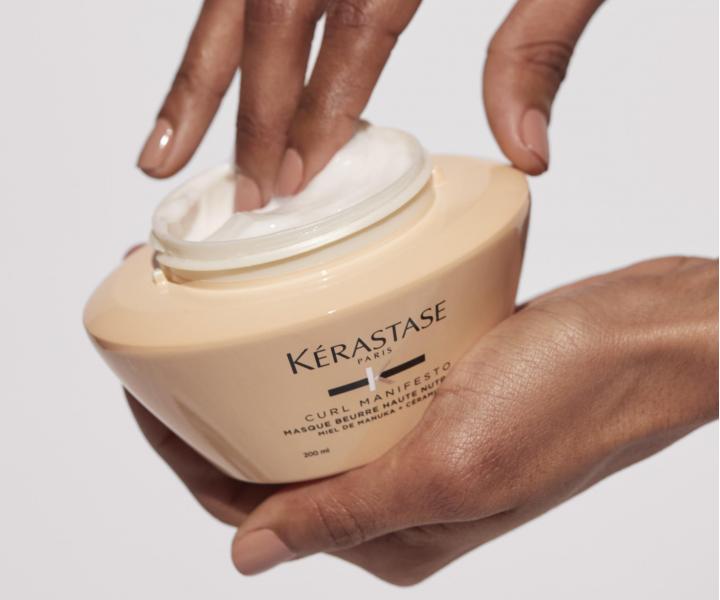 Darekov sada pre vlnit a kuerav vlasy Krastase Curl Manifesto