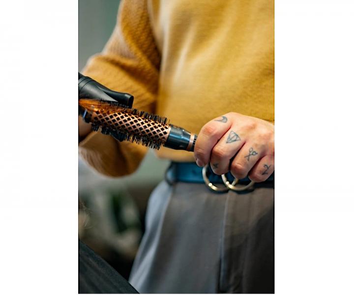 Okrhla fkacia kefa na vlasy Olivia Garden Expert Blowout Heat Nylgard