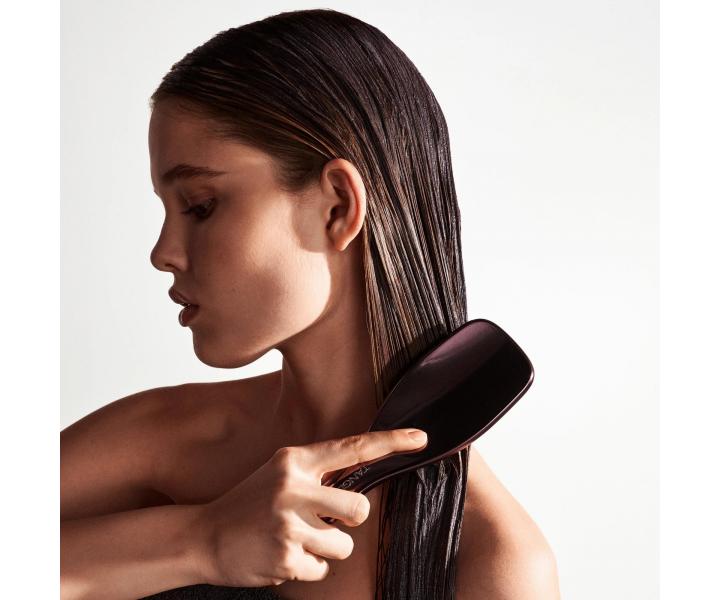 Farbiaca maska ​​na vlasy Neqi Glossing Hair Mask Dark Brown - 120 ml, tmavo hned�