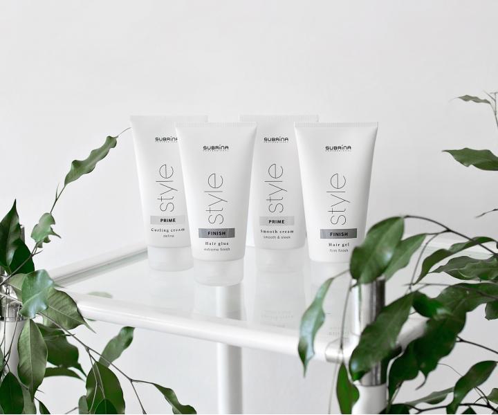 Krm na vlasy s extra silnou fixciou Subrina Professional Style Finish Hair Glue - 150 ml