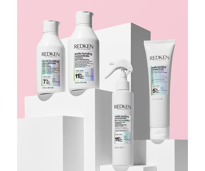 Kondicionr v spreji pre jemn pokoden vlasy Redken Acidic Bonding Liquid Conditioner - 190 ml