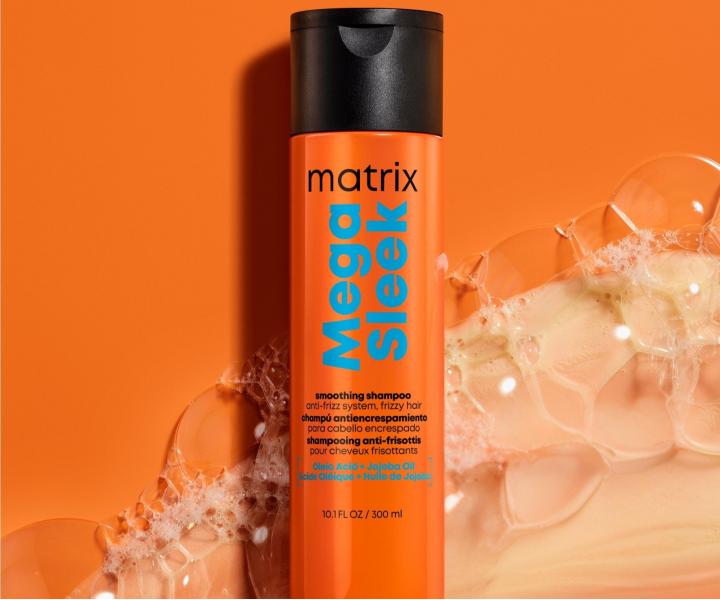 Uhladzuj�ci �amp�n pre nepoddajn� vlasy Matrix Mega Sleek Smoothing Shampoo