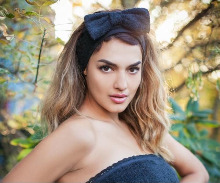 Kozmetick elenka MaryBerry Rich & Famous - ierna s maou