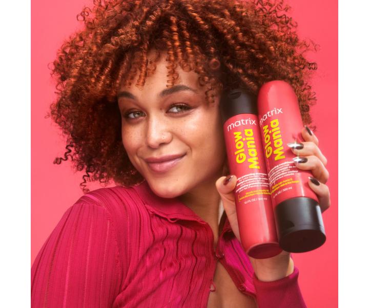 Kondicionr pre ochranu a iariv lesk matnch farbench vlasov Matrix Glow Mania - 300 ml