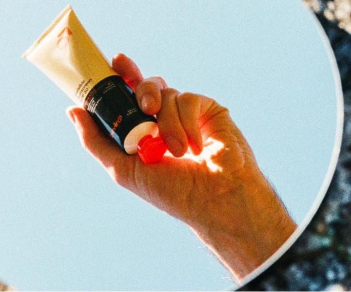 Opalovac� kr�m na telo a tv�r pre mu�ov Beviro Invisible Sunscreen SPF 30 - 100 ml