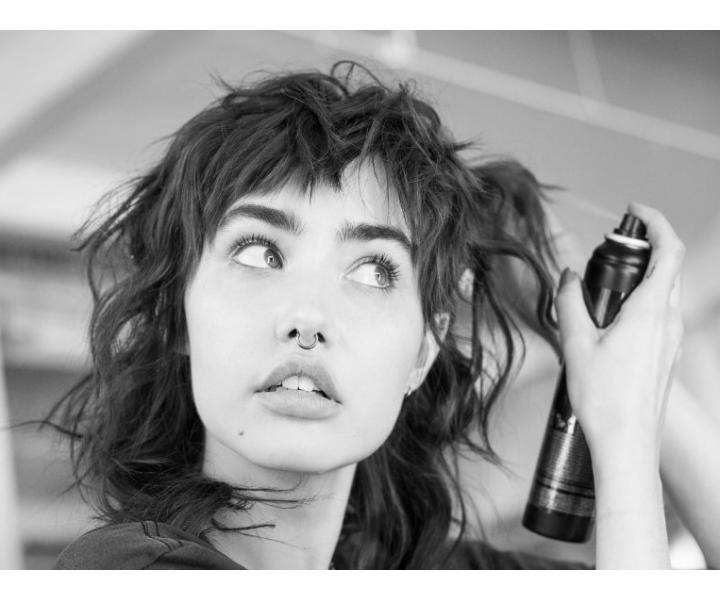 Lak na vlasy s ultra silnou fixciou Sebastian Professional Shaper Fierce - 400 ml