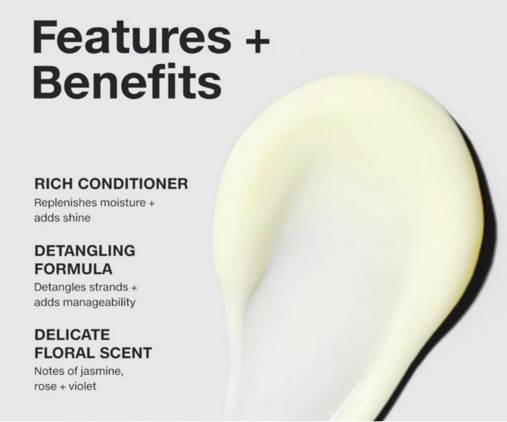 Hydrata�n� kondicion�r pre nepoddajn� a chemicky o�etren� vlasy Paul Mitchell Classic The Detangler - 300 ml