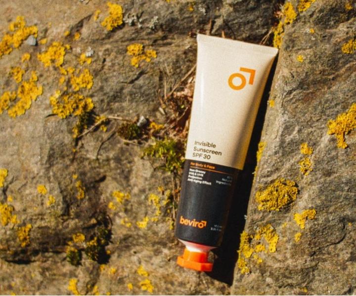 Opalovac� kr�m na telo a tv�r pre mu�ov Beviro Invisible Sunscreen SPF 30 - 100 ml