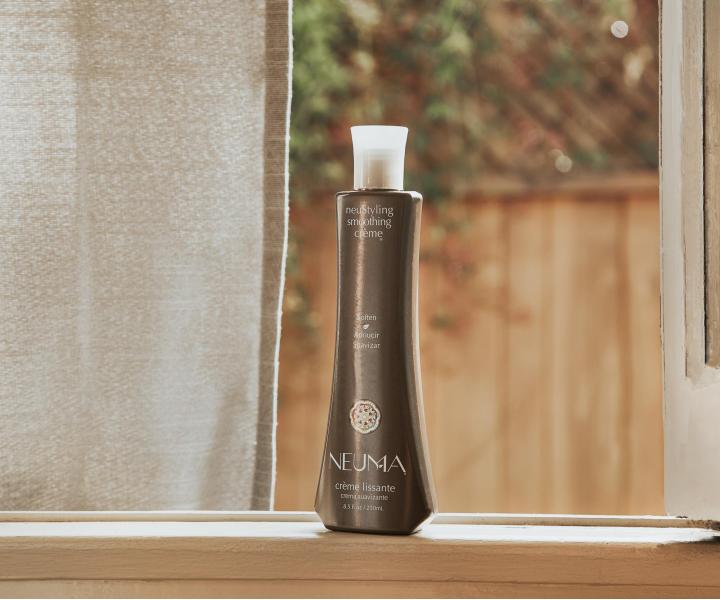 Uhladzuj�ci kr�m s termoochranou Neuma neuStyling smoothing creme - 250 ml