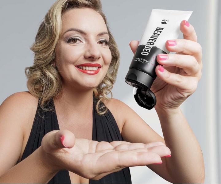 Intmny dezodorant pre eny BusyB Beaver Deo Becky Blossom - 75 ml