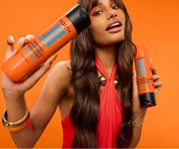 Uhladzuj�ci starostlivos� pre nepoddajn� vlasy Matrix Mega Sleek Smoothing Conditioner - 300 ml