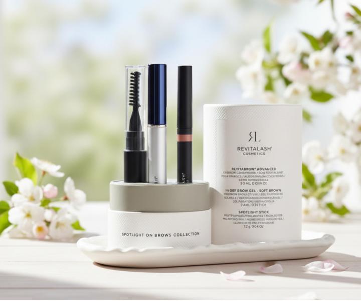 Dar�ekov� sada pre starostlivos� o obo�ie RevitaLash RevitaBrow Advanced - s�rum na obo�ie + g�l a rozjas�ova� zdarma