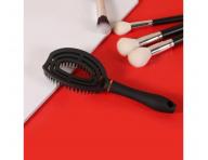 Kefa na roz�es�vanie a f�kanie vlasov s divia��mi a nylonov�mi �tetinami Sister Young Coco Hair Brush - �ierna