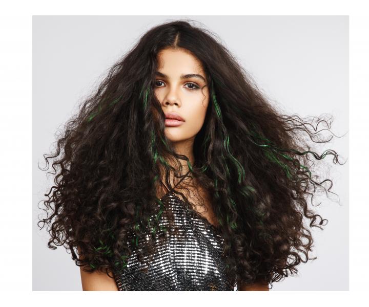 Jednodov make-up na vlasy Loral Colorful Hair Flash - 60 ml, Mystic Forest - tmav zelen