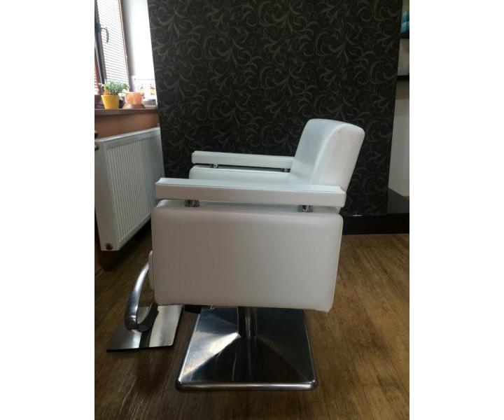 Kadern�cke kreslo Fox Manhattan - biele podr��ky, baz�r