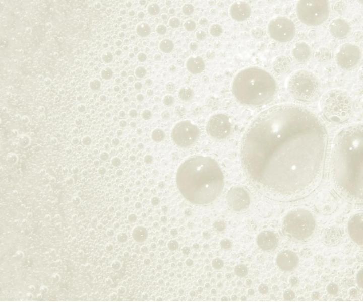 Regeneran ampn a sprchov gl s konopnm olejom Paul Mitchell Tea Tree Hemp