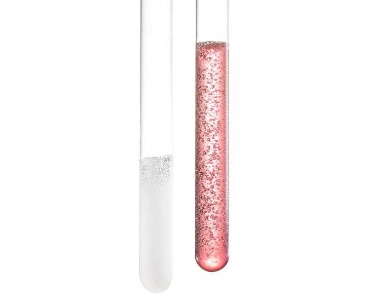 Termoochrann obnovujce srum proti krepateniu pokodench vlasov Krastase Premire - 90 ml