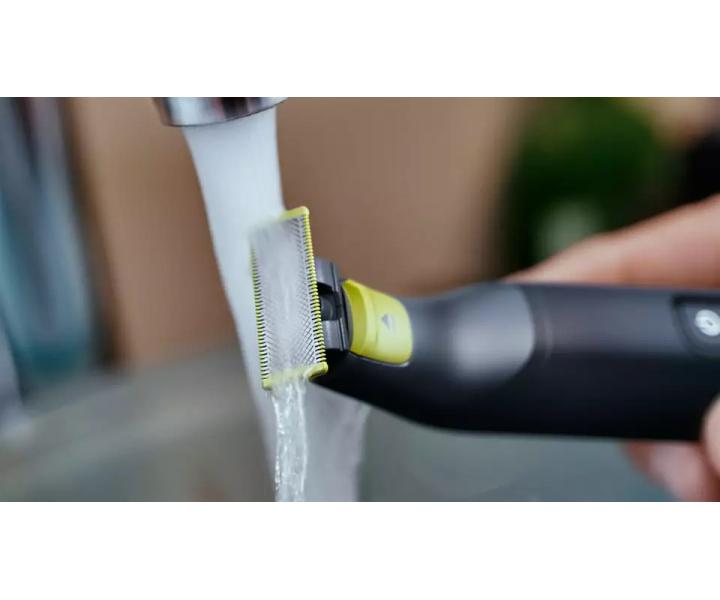 Holiaci strojek Philips OneBlade Pro QP6530/15 - ierny