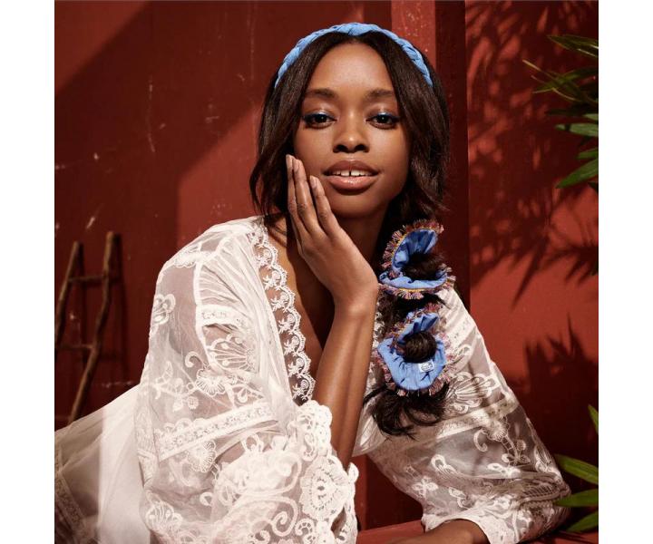 Ozdobn pirlov gumika Invisibobble Sprunchie Original Hola Hola - modr so strapcami