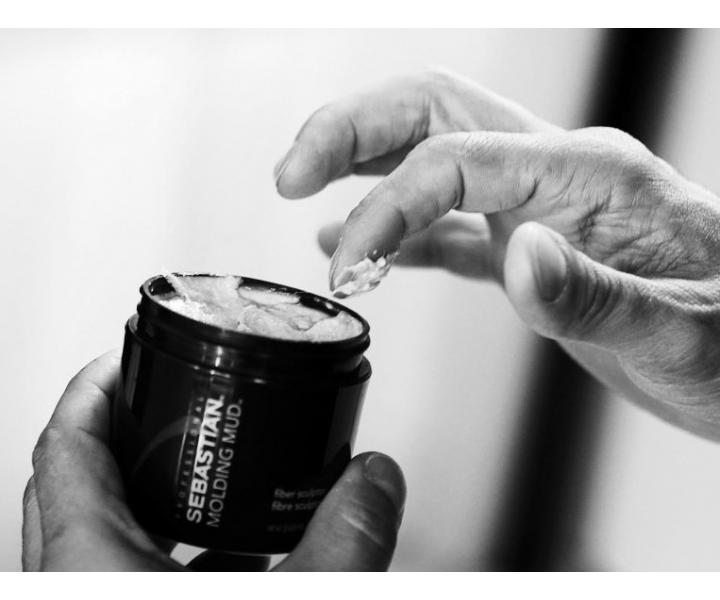 Zmat�uj�ca tvaruj�ca vl�knit� pasta Sebastian Professional Molding Mud - 75 ml