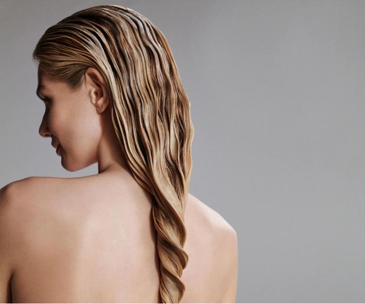 Maska pre lesk v�etk�ch typov vlasov Neqi Diamond Glass Mask - 250 ml