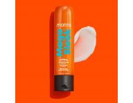 Uhladzujci starostlivos pre nepoddajn vlasy Matrix Mega Sleek Conditioner - 300 ml