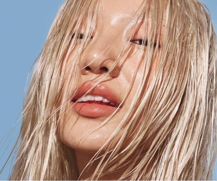 Vy�ivuj�ci �amp�n pre such� a l�mav� vlasy ROH The Universal Hair Wash - 350 ml