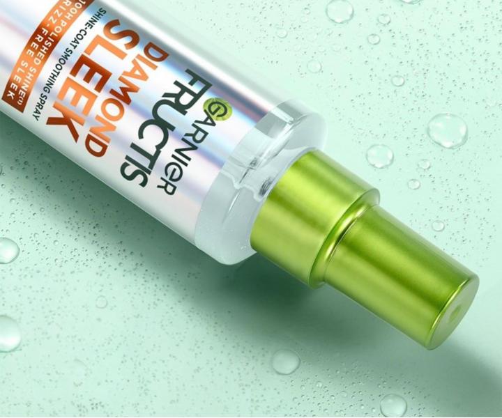 Termoochrann� s�rum v spreji na uhladenie a �iariv� lesk vlasov Garnier Fructis Diamond Sleek Spray - 150 ml