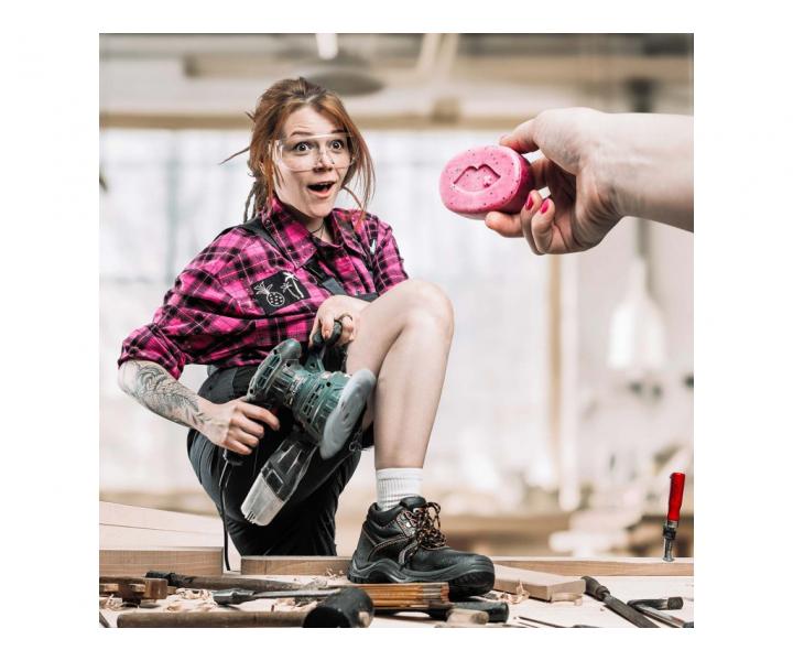 Peelingov mydlo BusyB SkinShedder Becky Blossom - 100 g