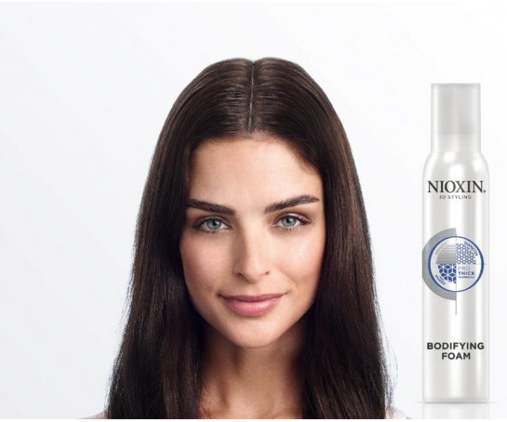 Pena pre prirodzen objem vlasov s flexibilnou fixciou Nioxin 3D Styling Bodifying Foam - 200 ml