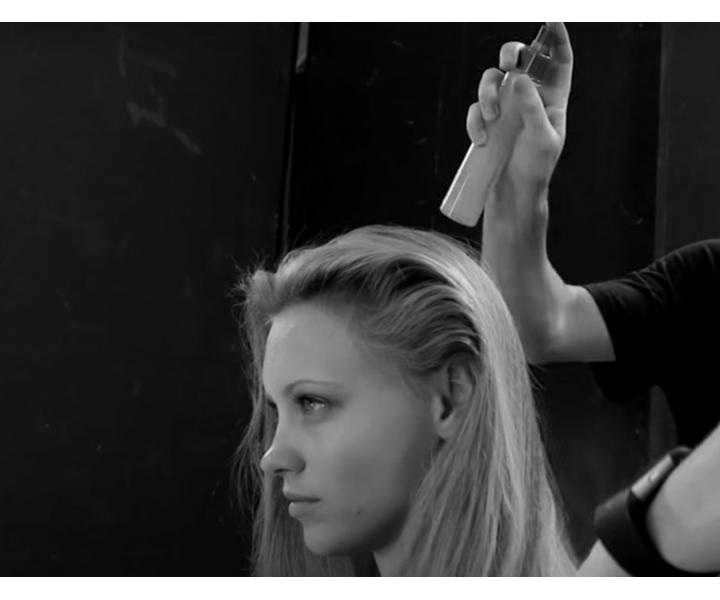 Termoochrann sprej na dodanie tpytu vlasom Sebastian Professional Trilliant Shimmer - 150 ml