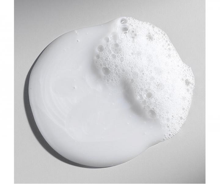 Posilujci ampn pre pokoden vlasy Wella Professionals Ultimate Repair Shampoo - 250 ml