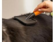 Roz�es�vacia ploch� kefa na zvieraciu srs� Wahl Slicker Brush Large 58424 - oran�ov�