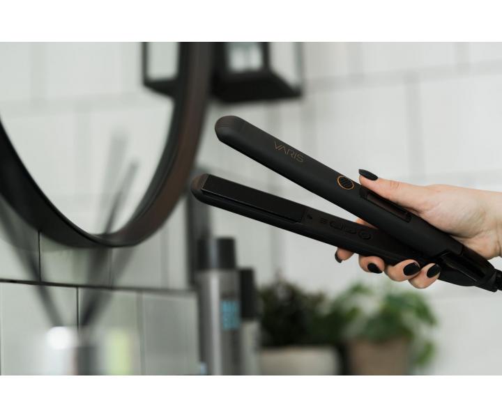 Profesionlna ehlika na vlasy Varis Smoother - ierna