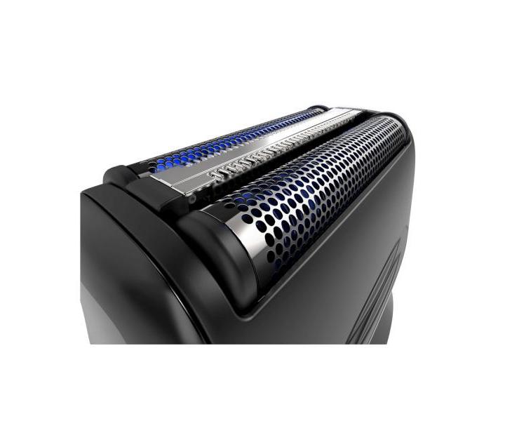 Planetov holiaci strojek Remington Comfort Series Pre PF7500