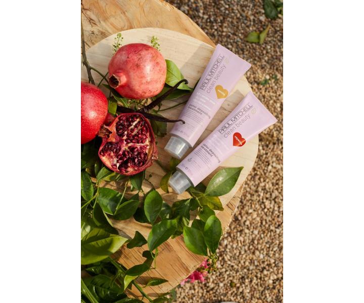 Vyivujca farbiaca maska Paul Mitchell Clean Beauty Color Depositing Treatment - erven, 150 ml