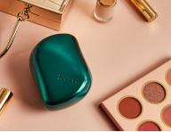 Kefa na rozesvanie vlasov Tangle Teezer Compact Styler Green Jungle - metalick zelen