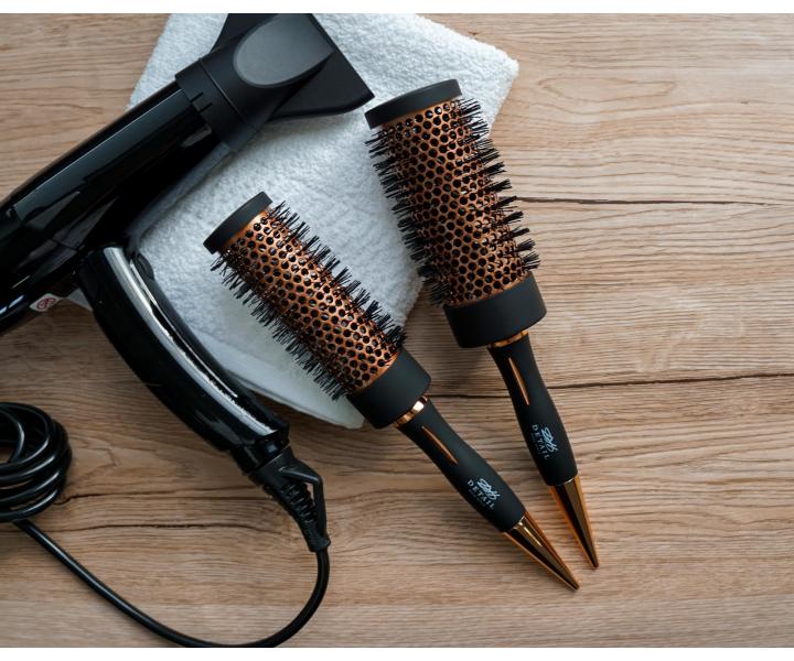 Okr�hla f�kacia kefa s nylonov�mi �tetinami Detail - Hair style Round Brush - 34 mm