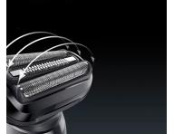 Planetov holiaci strojek s nabjacou a istiacou stanicou Braun Series 5 52-N7200cc - ierny