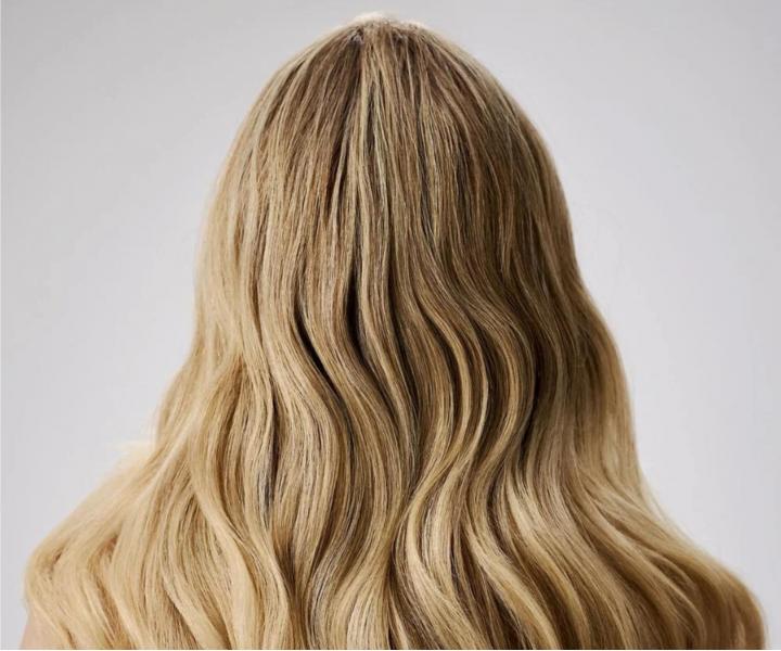 Stylingov� rad na vlasy so strednou fix�ciou a tvarovate�nou �trukt�rou Paul Mitchell Flexible Hold