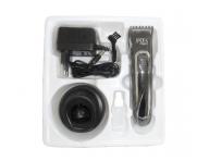 Kont�rovacie stroj�ek na vlasy a f�zy Fox Reggae - �ierny