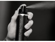 Bezoplachov kondicionr v spreji pre hladk a leskl vlasy Sebastian Professional Dark Oil - 200 ml